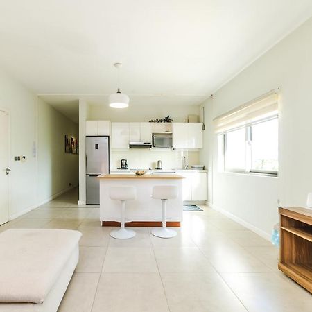 Beachcove Apartment 9 In Pereybere Pereybere Beach Buitenkant foto