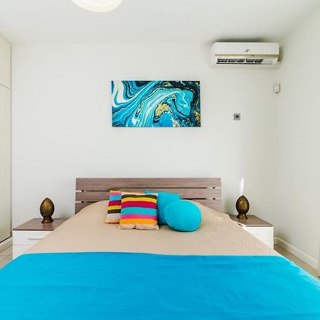 Beachcove Apartment 9 In Pereybere Pereybere Beach Buitenkant foto