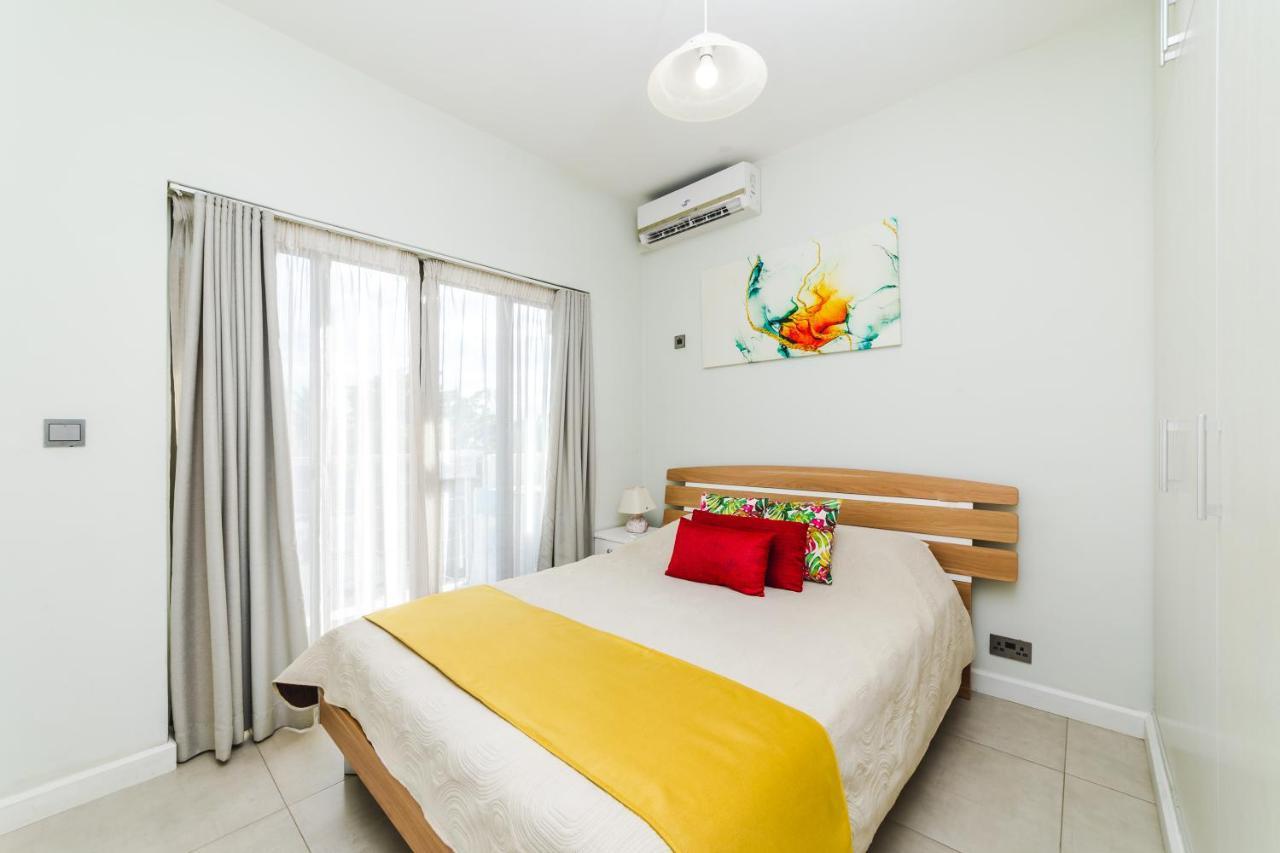 Beachcove Apartment 9 In Pereybere Pereybere Beach Buitenkant foto