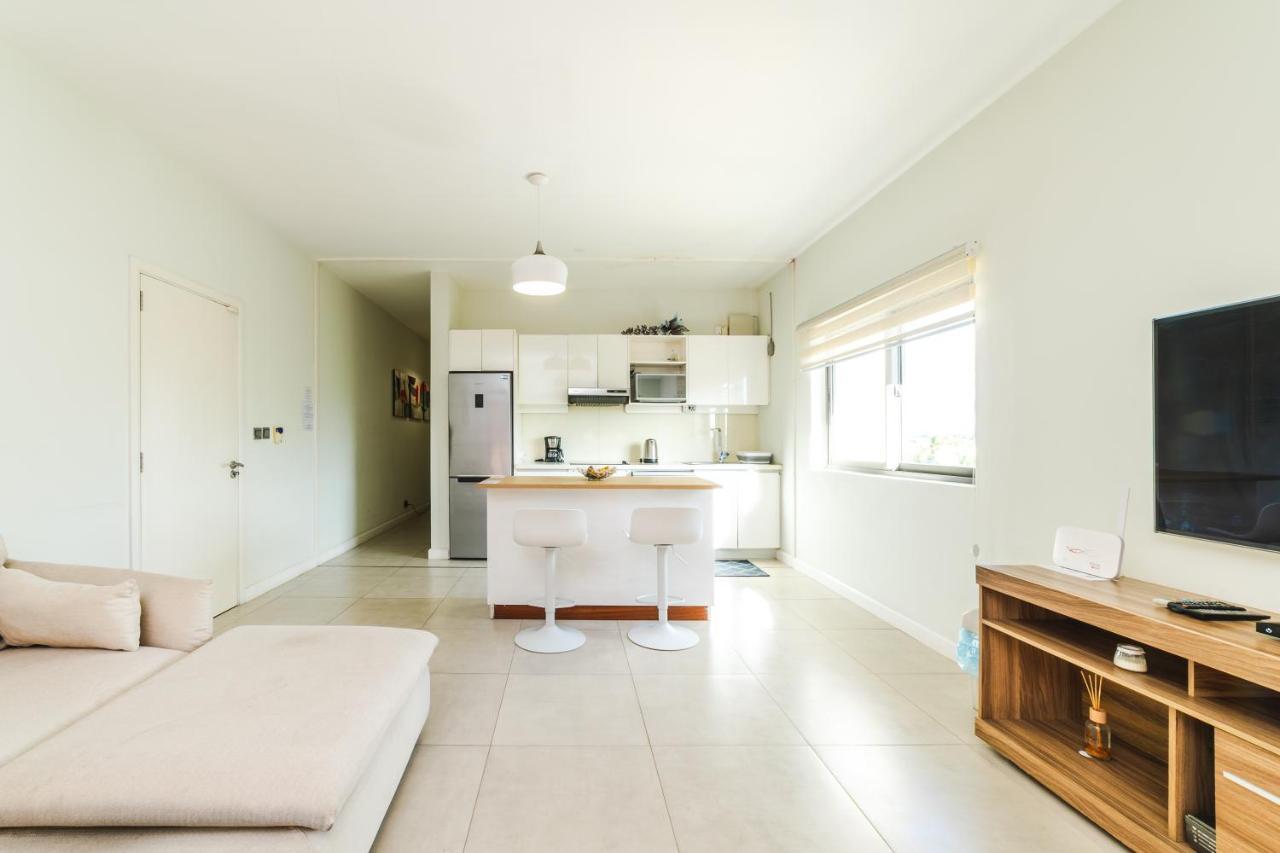 Beachcove Apartment 9 In Pereybere Pereybere Beach Buitenkant foto