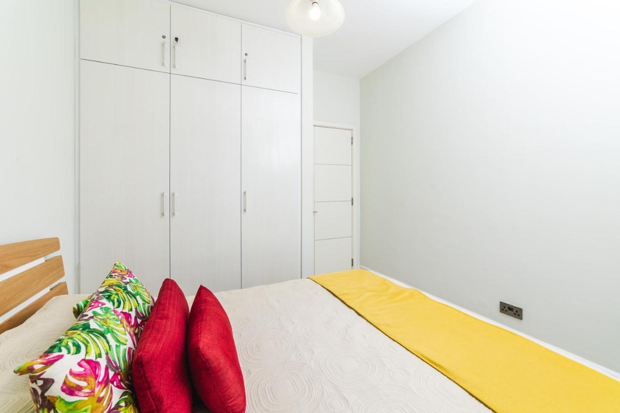 Beachcove Apartment 9 In Pereybere Pereybere Beach Buitenkant foto