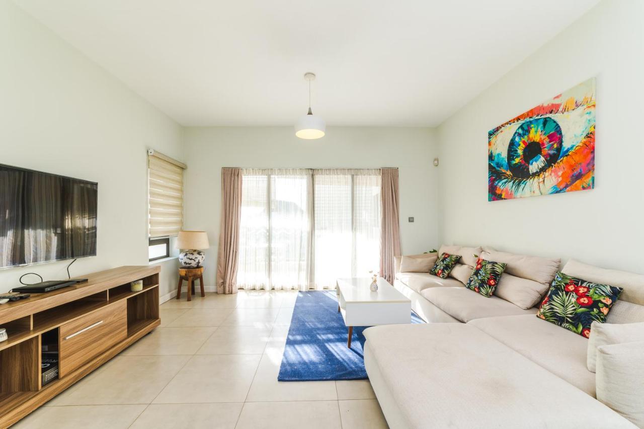 Beachcove Apartment 9 In Pereybere Pereybere Beach Buitenkant foto